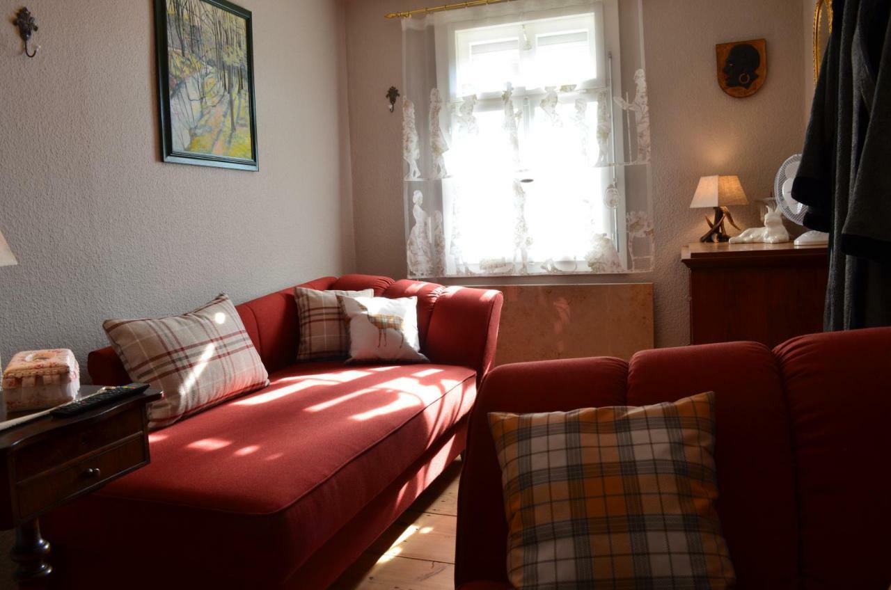Villa Merzbach - Wohnen Wie Im Museum Mit Komfort Untermerzbach Bagian luar foto